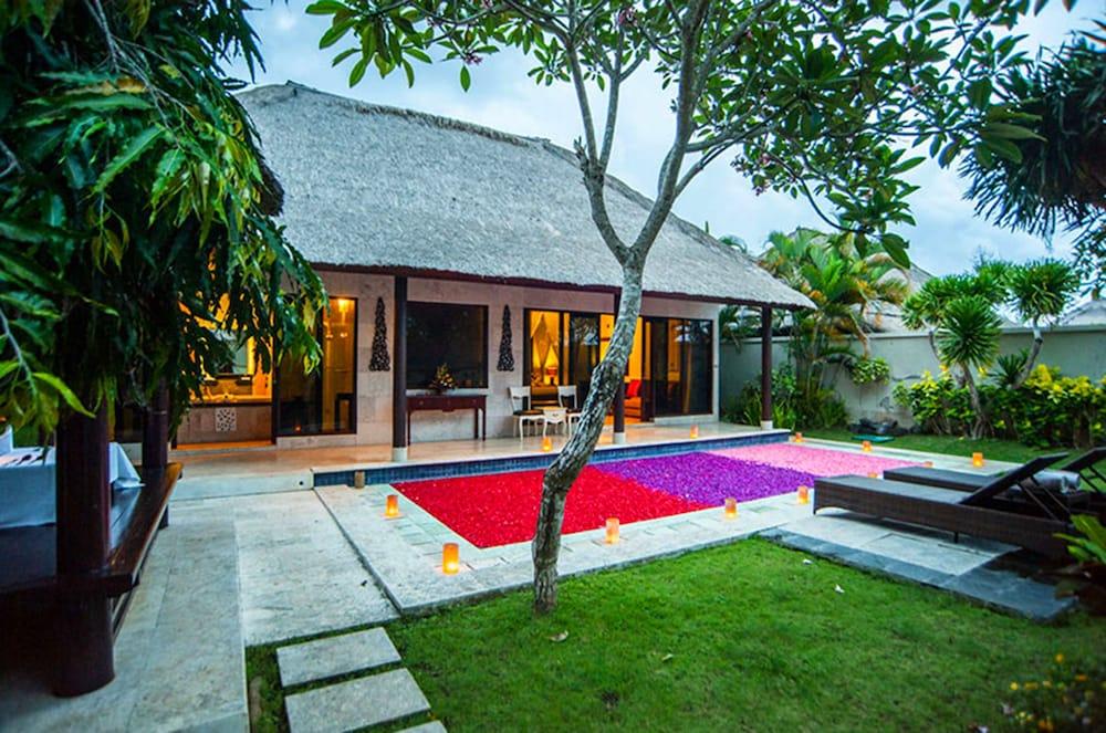 Hillstone Uluwatu Villa Унгасан Экстерьер фото